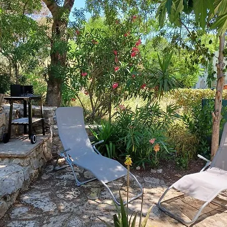 Entre Mer Et Garrigue Saint-Pierre-la-Mer  Exterior photo